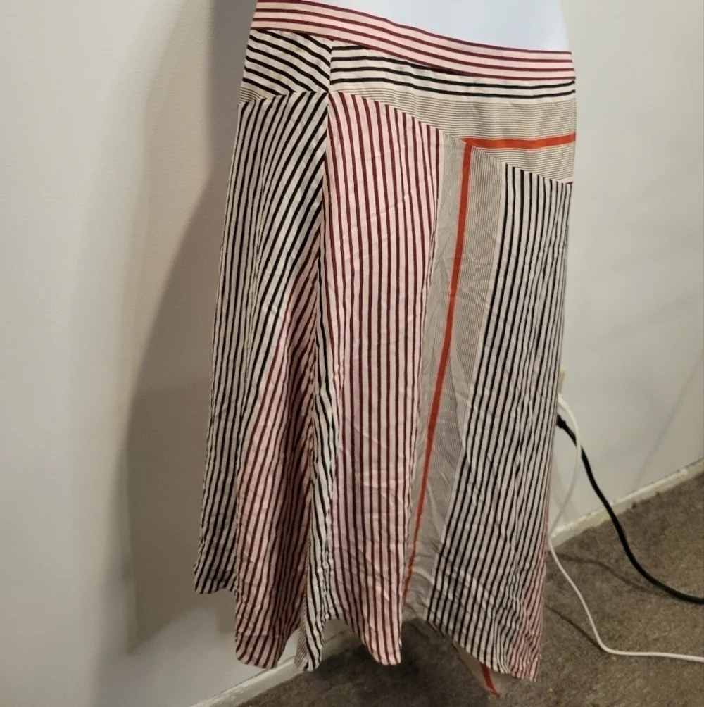 Joie size 4 asymmetrical red/black stripes skirt
